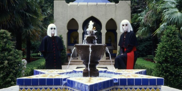 Drab Majesty announce Brighton gig as part of UK & European tour