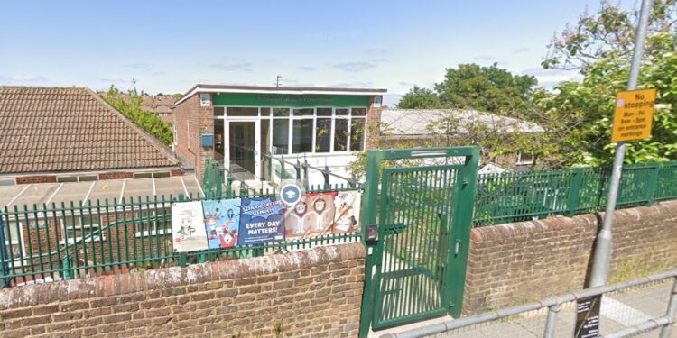 Primary school to close