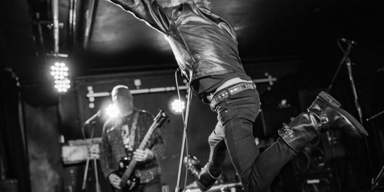 Rare Lewes gig from hardcore punks GBH