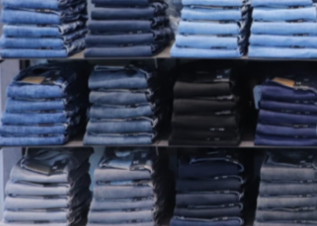 Burglar makes off with 50 pairs of jeans