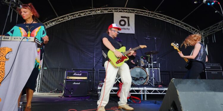 Aircooled (pic Michael Hundertmark) Members of Jesus And Mary Chain, Elastica and The Wedding Present announce two headline Brighton gigs