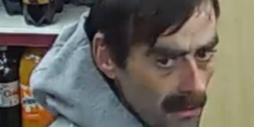 Man wanted for robbery and burglary