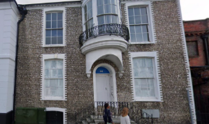 Plans to convert form Chichester bank premises to flats approved