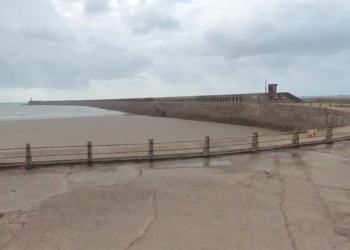 Six people in hospital after being found in a lorry at Newhaven