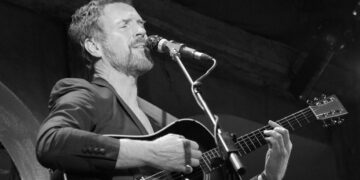 Damian Lewis makes a welcome return to Sussex