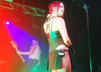 YONAKA close UK tour with hometown Brighton concert