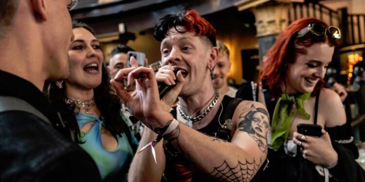 The Rock’N’Roll Circus liven’s up Brighton’s Font (Part 2)