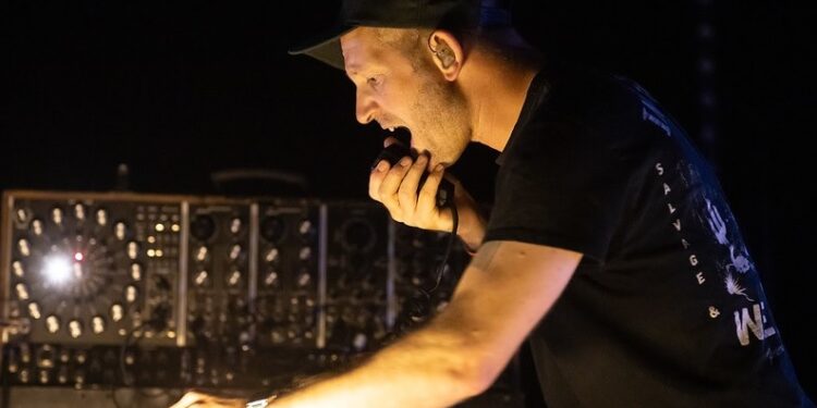 Synth and drum duo AK/DK play Lewes gig