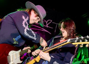 Go-Go’s Kathy Valentine brings The BlueBonnets to Brighton