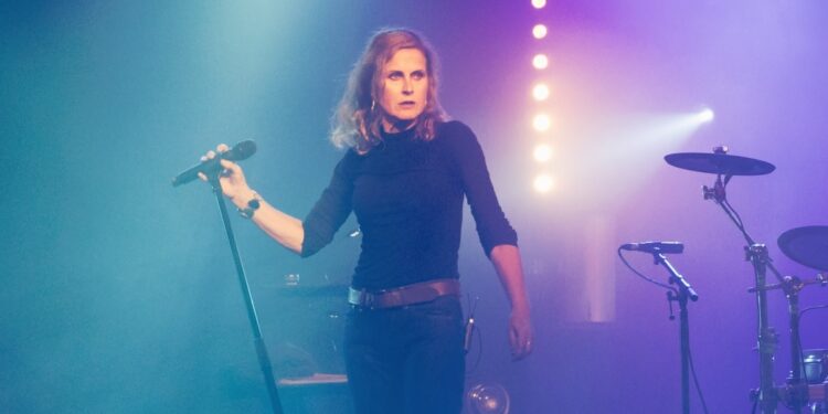 ALISON MOYET Alison Moyet celebrates 40 years as a solo artist with new album & tour