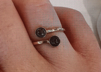 Thief steals ring containing woman’s son’s ashes