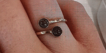 Thief steals ring containing woman’s son’s ashes
