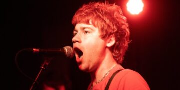 The Velvet Hands give us their ‘Sucker Punch’