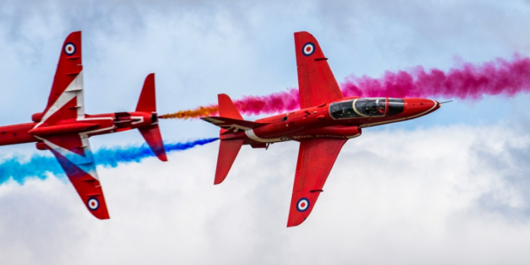 Red Arrows fly in as free seafront air show starts today