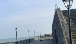 Planners approve Hastings Pier lamp posts