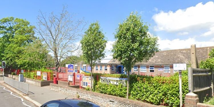West Sussex school seeks new governors