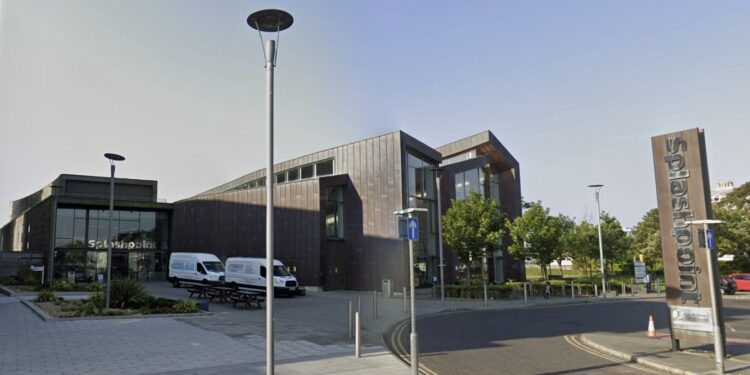 Leisure centre solar panel plan to cut costs and carbon approved