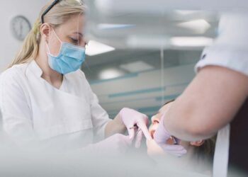 Tens of thousands of Sussex children miss dental check ups