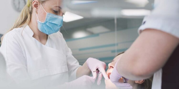 Tens of thousands of Sussex children miss dental check ups