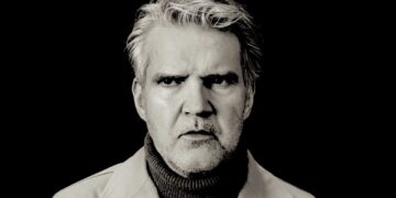 Lloyd Cole playing Sussex concert this Sunday