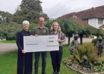 Hip recycling scheme raises thousands for children’s hospice