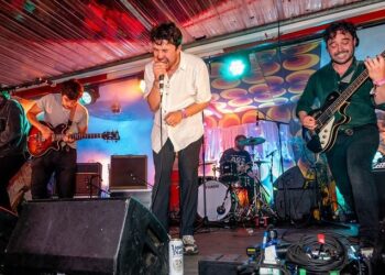 ‘Come And See’ Gurriers perform live in Brighton