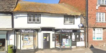 Steyning newsagents alcohol licence suspended for underage sales