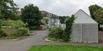 Fire-risk sheltered housing to be redeveloped