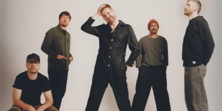 Kaiser Chiefs to play ‘On The Beach’