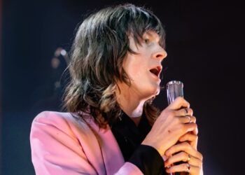 ‘Big Star’ Blossoms bring ‘Gary’ to Brighton Dome