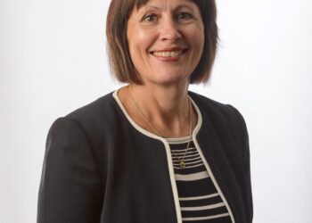 Council chief exec given £5k pay rise