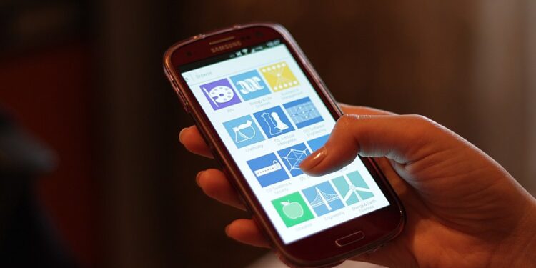 Shops warned over licensing scam