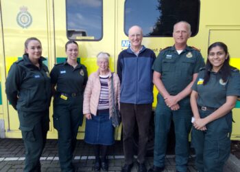 Bognor grandfather reunited with paramedics who saved his life