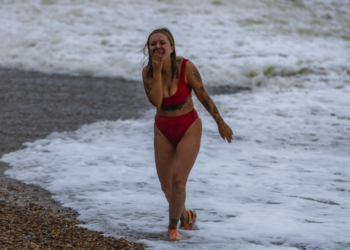 Danger warning for Christmas Day swimmers