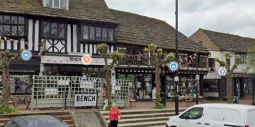 Charge for tables on the pavements more than doubles