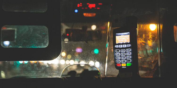Taxi drivers told they must take card payments