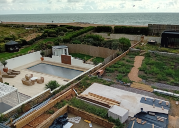 Developer told to level beachfront house’s garden after hot tub view complaints