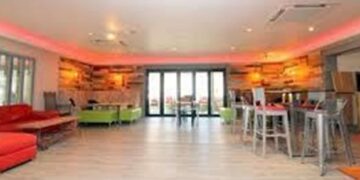 Leisure centre bar could lead to pool deaths, neighbours fear