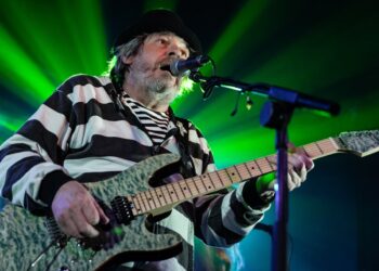 Remembering The Piranhas ‘Boring’ Bob Grover