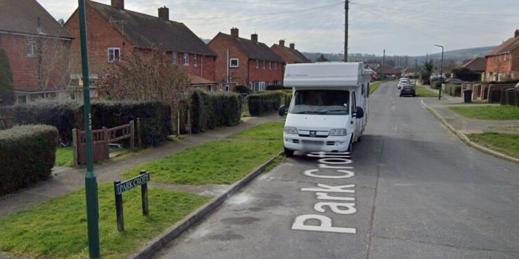 Naked man follows woman home and tries to kiss her