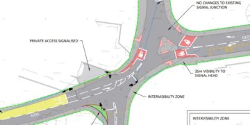 Let people move in before new traffic lights go in, new estate developer pleads