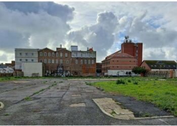 Town centre car park to be sold to housing scheme developer