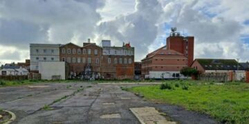 Town centre car park to be sold to housing scheme developer