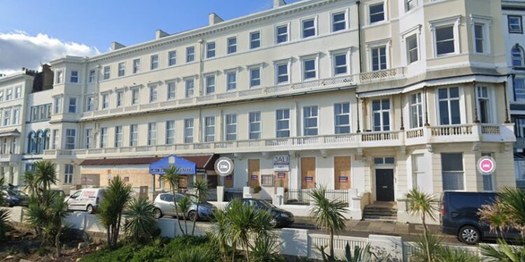 Bid to turn asylum seeker hotel into student accommodation