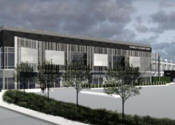 Hundreds oppose plans to convert gym into smaller units