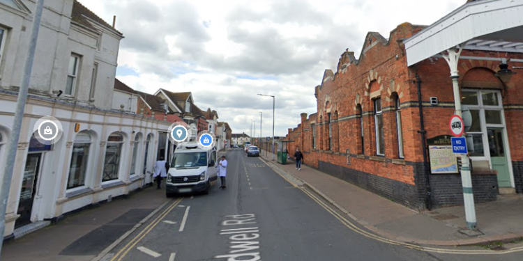 Teens robbed by gang