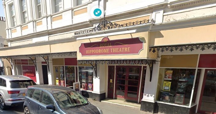 Burglar caught six minutes after breaking in