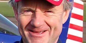 Air show crash pilot goes to court to try to win back flying licence