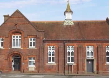 Beauty supplement company takes on Vampire’s Wife offices