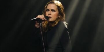 Brighton based Alison Moyet celebrates 40 years as a solo artist with local gig